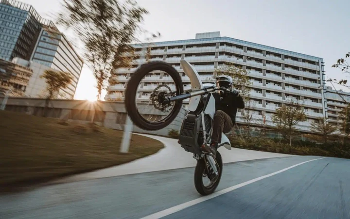 ingrandisci immagine