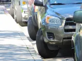 Parcheggiare con le ruote girate, perché è una cattiva abitudine