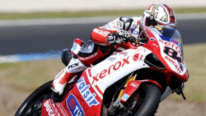 WSBK, test: Fabrizio e Haga soddisfatti dal rendimento delle nuove coperture Pirelli