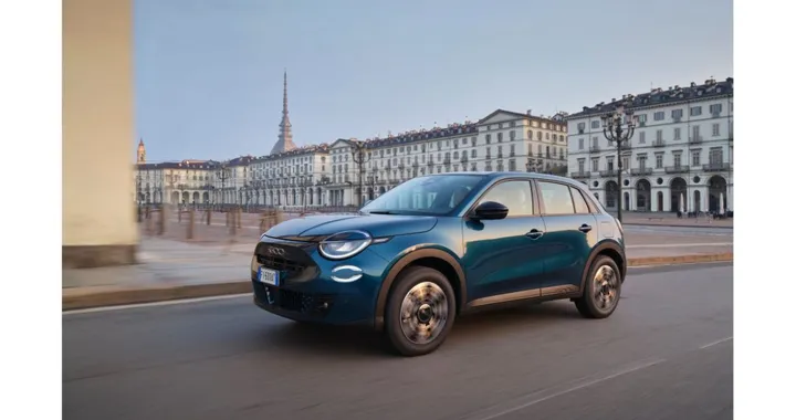 Fiat 600, quanto costa la versione a benzina con cambio manuale