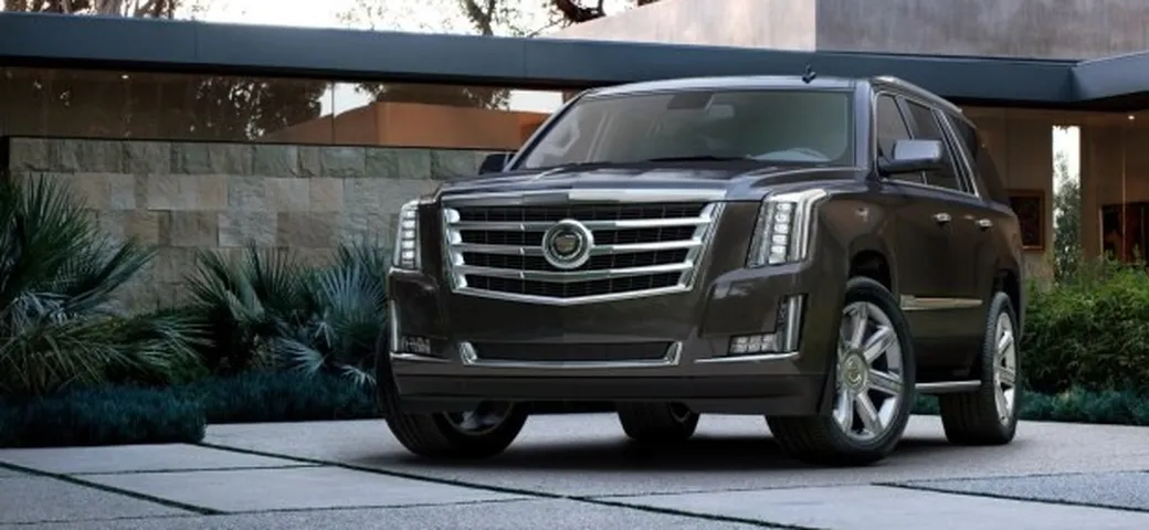Cadillac Escalade: arriva in Italia ad aprile, allestimenti e prezzi