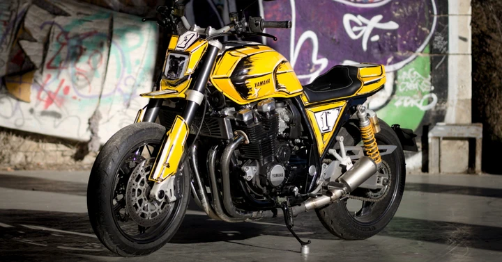Yamaha XJR1300