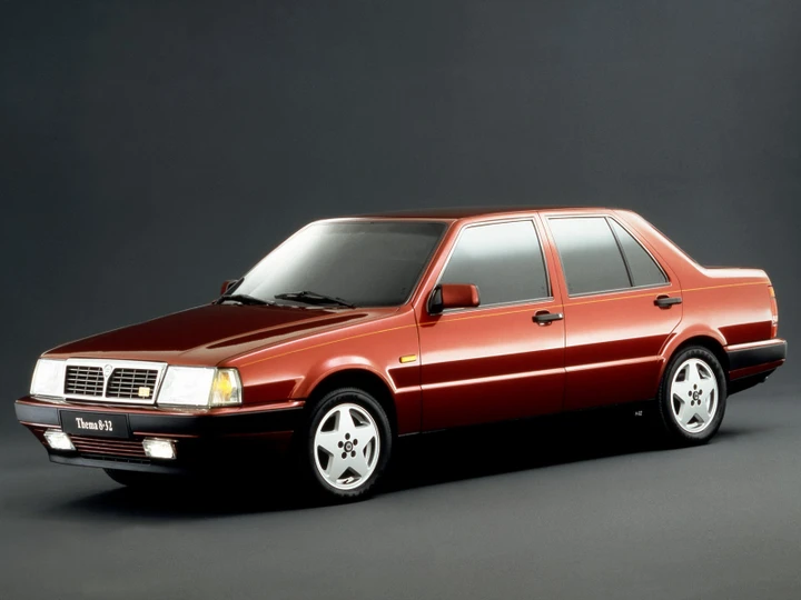 Lancia Thema 8.32: la berlina sportiva motorizzata Ferrari