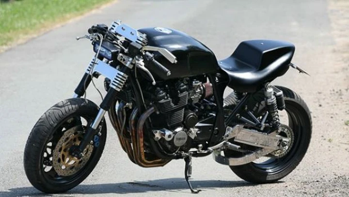 Special: Yamaha XJR1200 by Jens Finke