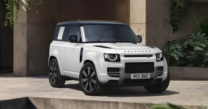 Land Rover Defender, arriva la nuova Vertex con IA generativa e motori aggiornati