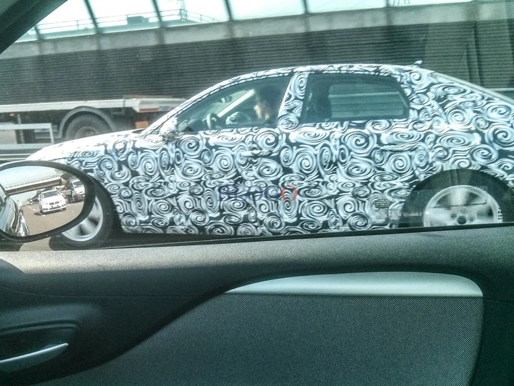 Audi A4: foto spia di un lettore
