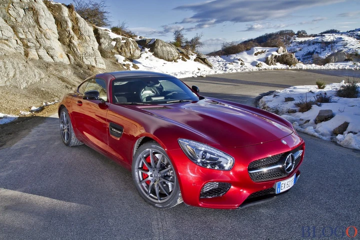Mercedes AMG GT S: la video prova su strada