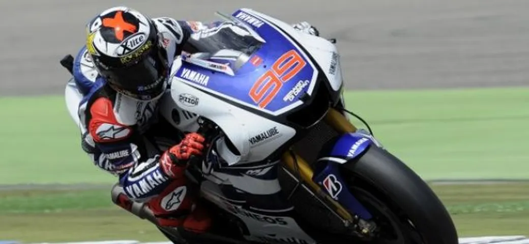 MotoGP, Mugello: Lorenzo primo nella FP1 davanti alle Honda, 4° Hayden, 7° Rossi
