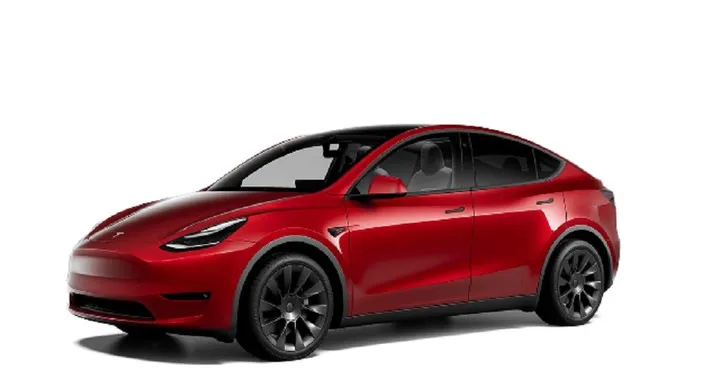 Tesla: Elon Musk rimuove il Boombox e fa ironia sull'NHTSA