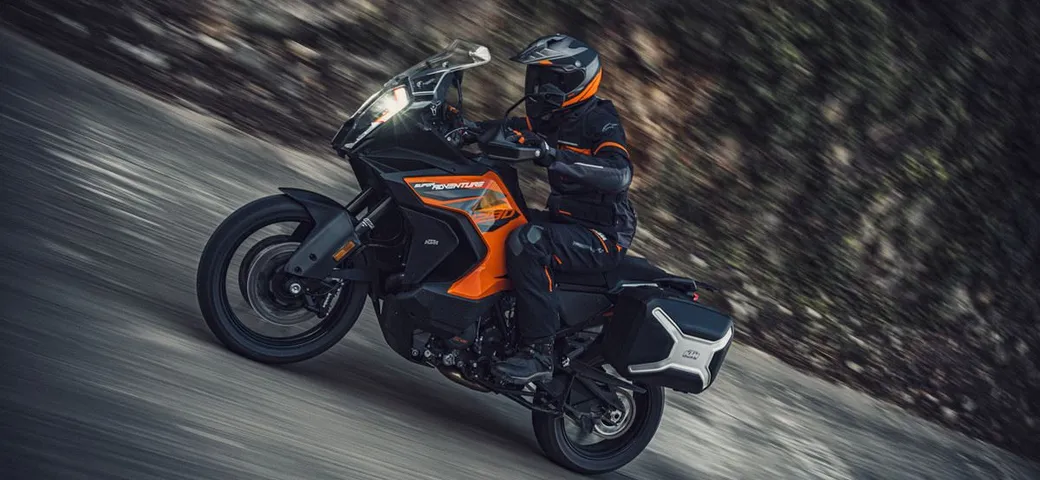 KTM svela la 1290 Super Adventure S 2021: informazioni, disponibilità e prezzi