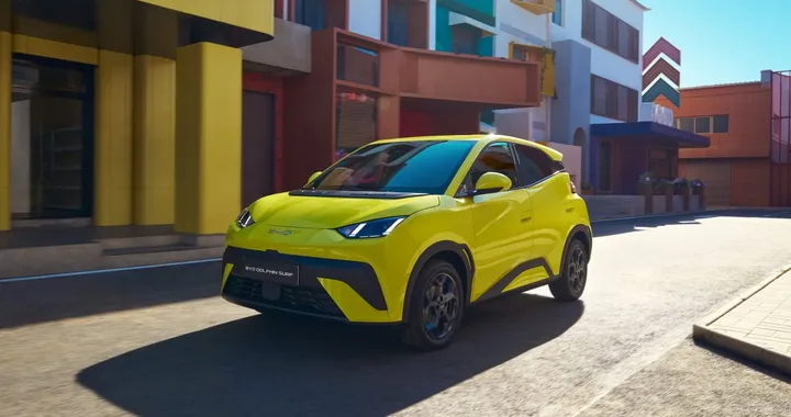 BYD Dolphin Surf, debutta in Italia la nuova sfiziosa elettrica da 18.990 €