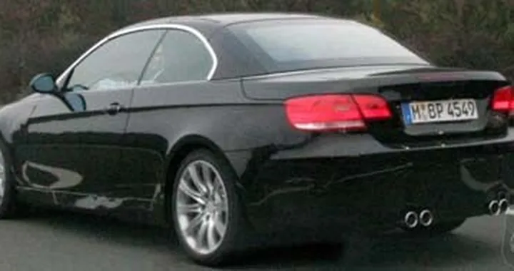 BMW M3 Cabriolet? Con tetto ripiegabile?