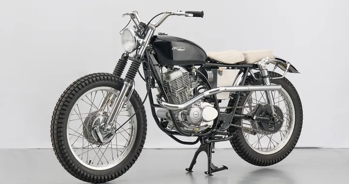 Yamaha SR150 Scrambler A-10: la metamorfosi british firmata AX Studio