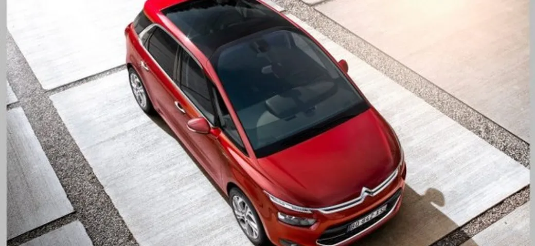 Nuova Citroen C4 Picasso: foto e dettagli ufficiali