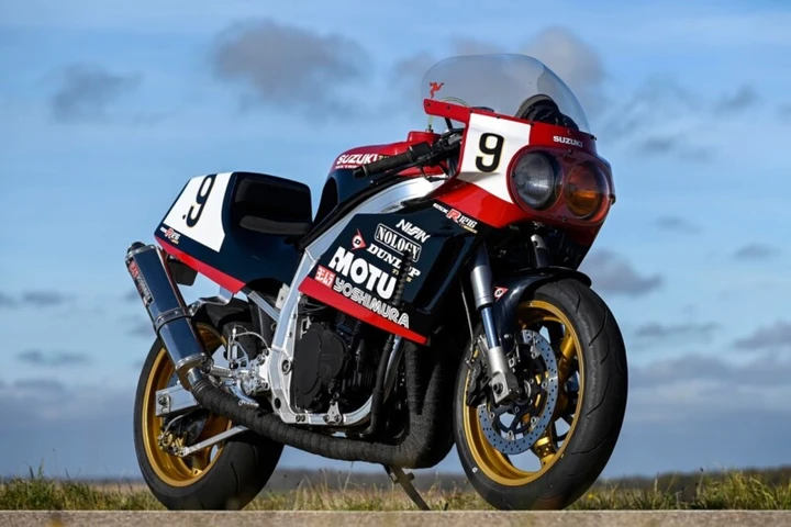 GSX-R1100 “Slabside” Yoshimura: cosa cambia con il 1216 Wiseco
