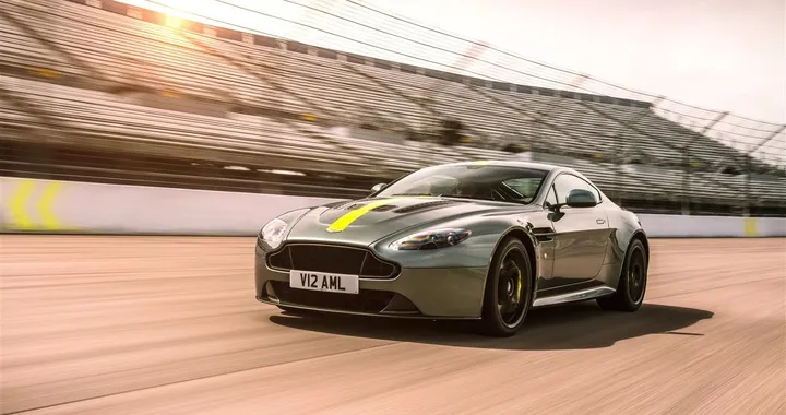 Aston Martin Vantage AMR: la serie limitata stradale