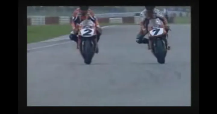 Sorpassi epici: il duello tra Fogarty e Chili ad Assen 1998 [Video]