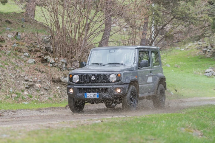 Suzuki Jimny Pro 2021 autocarro: prezzi, interni, prova