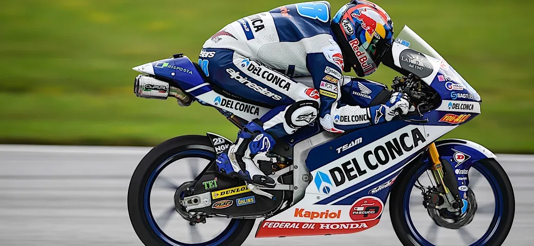 Moto3, ariecco Martin, 7^ pole! Solo 11° Bezzecchi, Diggia beffato da Giove Pluvio