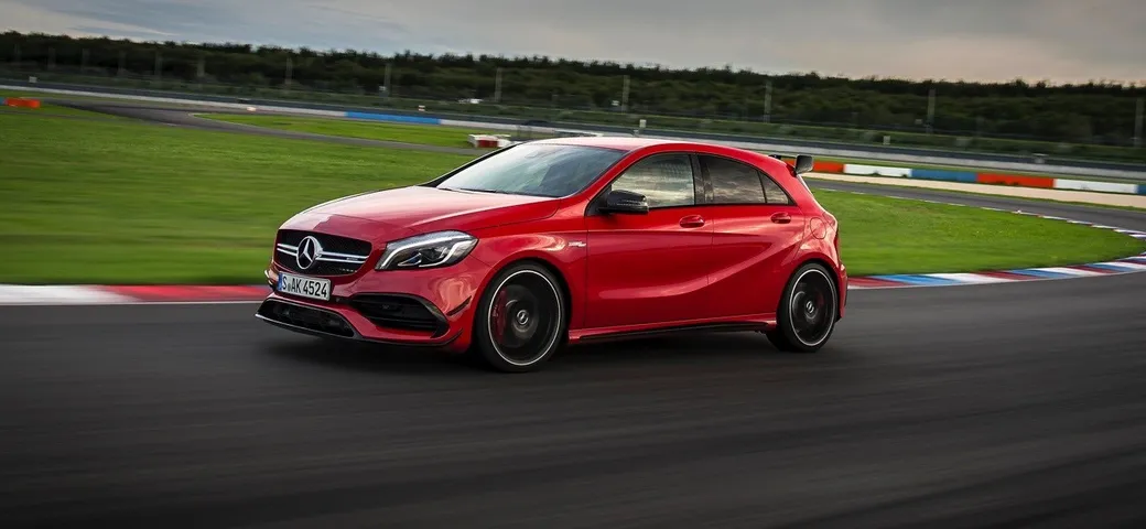 Nuova Mercedes Classe A: primo contatto