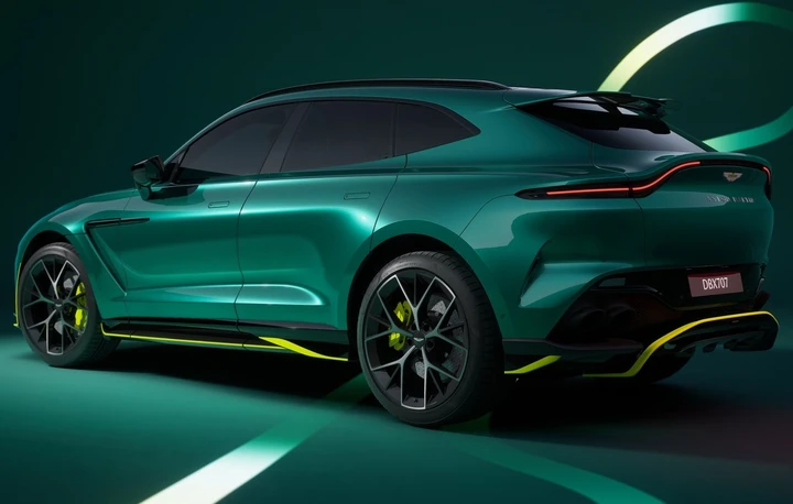 Aston Martin DBX707 AMR24 Edition dettagli esclusivi