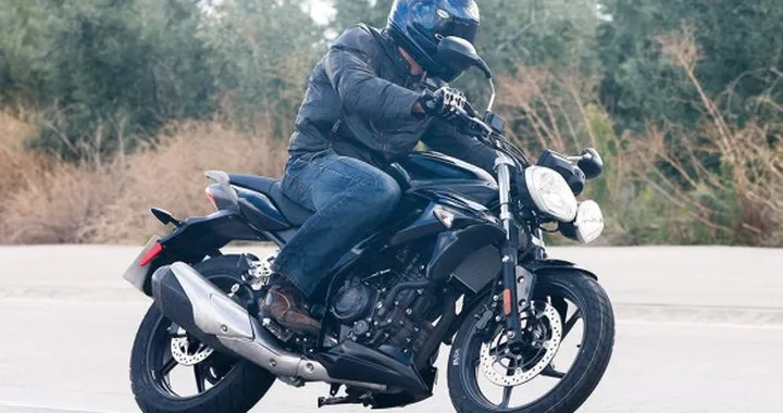 Triumph 250: prime foto spia dalla Spagna