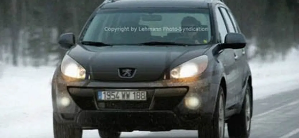 Suv Peugeot 4007 già nel 2007