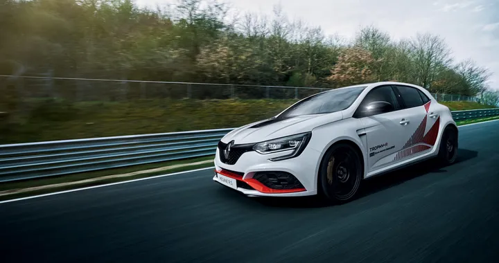 Renault Mégane RS Trophy-R: nuovo record al Nürburgring