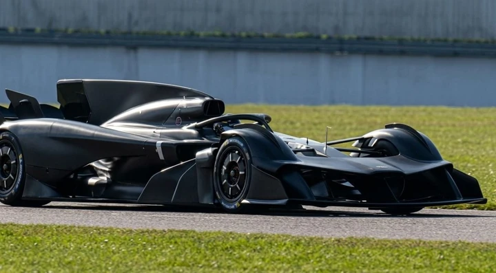 Spunta un prototipo Aston Martin monoposto: di cosa si tratta