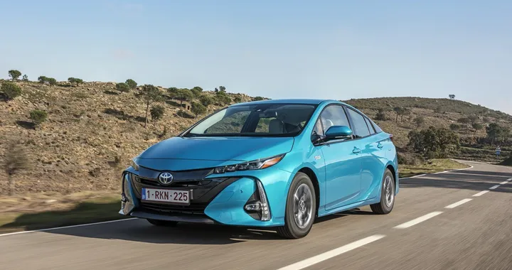 Toyota Prius Plug-in: prima prova