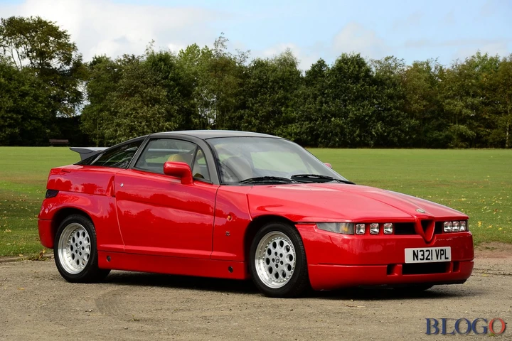 Alfa Romeo: SZ, la favolosa coupé compie 30 anni