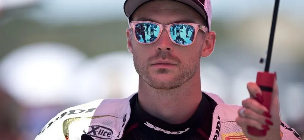 SBK, Leon Camier con Honda nel 2018