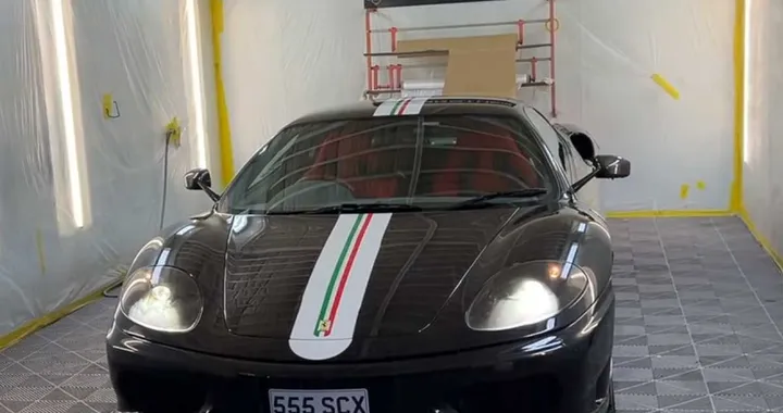 Restaura interamente la sua Ferrari, ma si sbaglia: è tutto da rifare