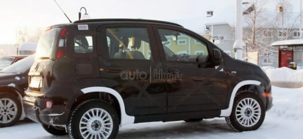 Foto spia Fiat Panda 4x4