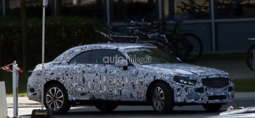Mercedes Classe C: foto spia della Cabriolet