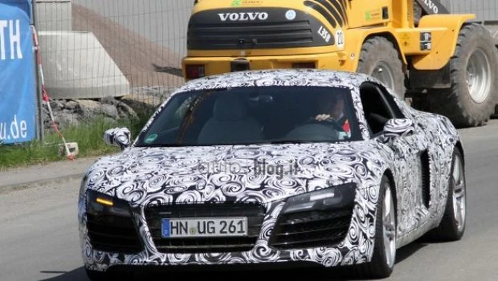 Foto spia Audi R8 restyling
