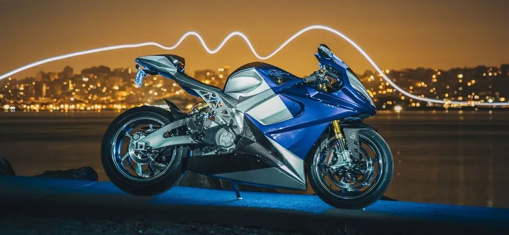 Lightning punta ai 400 km/h con le sue nuove sportive