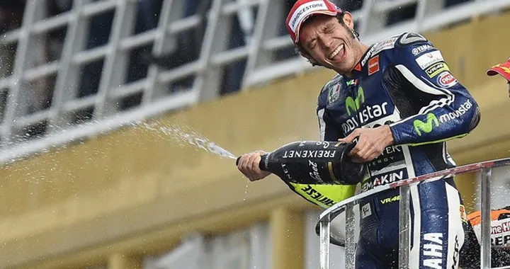 Pagelle MotoGP Valencia: Marquez schiacciarecord, Rossi d’argento, Lorenzo grigio