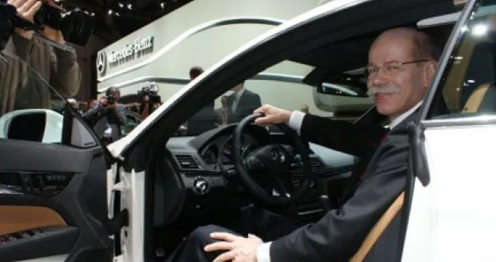 Daimler AG sta trattando l'ingresso nella proprietà Porsche