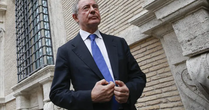 Ministro Adolfo Urso: ‘Stellantis dovrebbe produrre in Italia fino a 1 milione di veicoli’