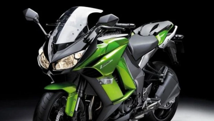 Kawasaki Z1000SX 2011: le prime  foto ufficiali