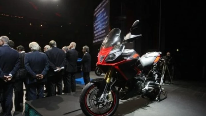 Aprilia Caponord 1200 e Moto Guzzi California 1400