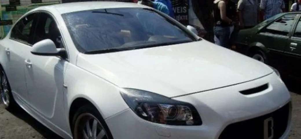 Bitter: un nuovo modello derivato dalla Opel Insignia
