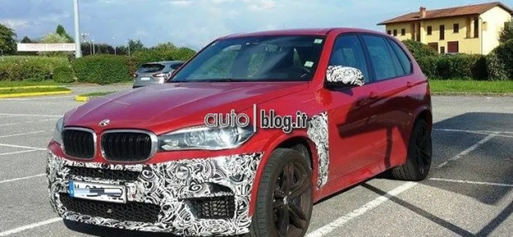 BMW X5 M F15: le foto spia di un nostro lettore