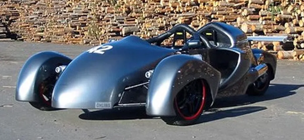 Tre e quattro ruote per il motore GSX-R