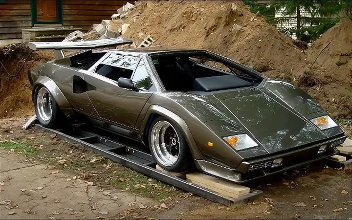 Lamborghini 