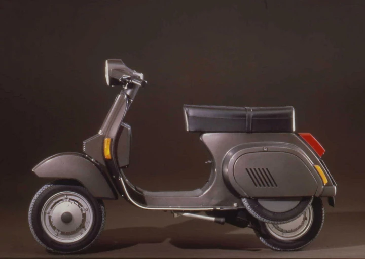 Vespa PK Automatica: il primo modello 'senza marce'