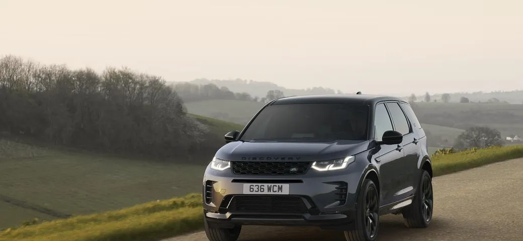 Land Rover Discovery Sport 2024: equilibrio perfetto tra eleganza e tecnologia [FOTO]