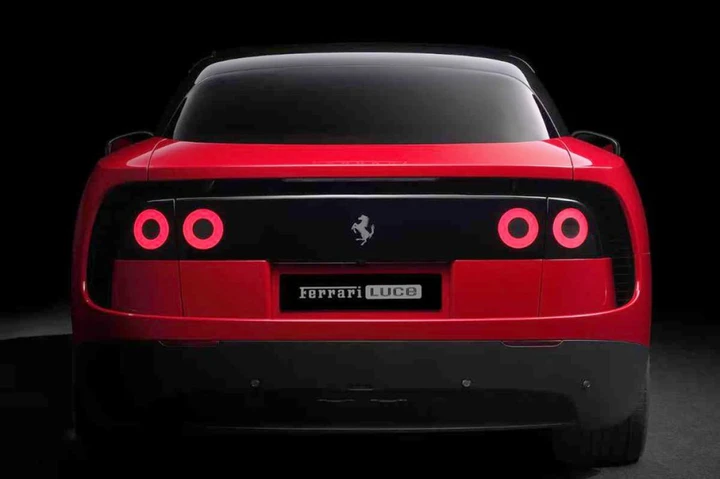 Ferrari Luce fa crollare il titolo in Borsa, grandi dubbi sull'elettrica di Maranello