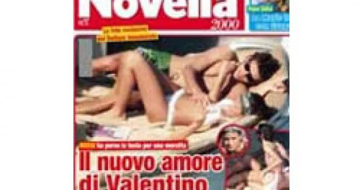 Valentino Rossi si rilassa in barca con una nuova fiamma